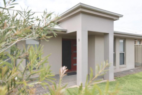 Guichen Villa 3 - Wi-Fi Pets welcome outside